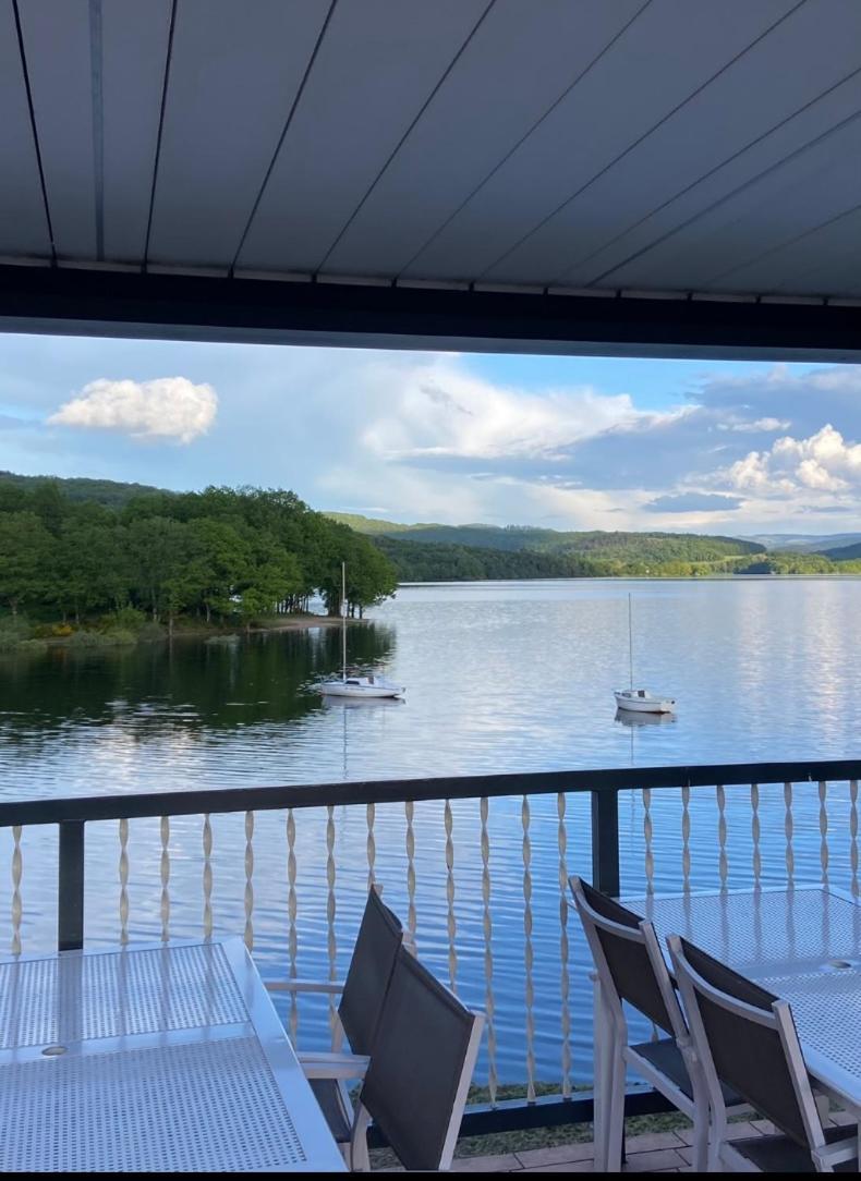 Les Terrasses Du Lac Hotel Chaumard Exterior photo